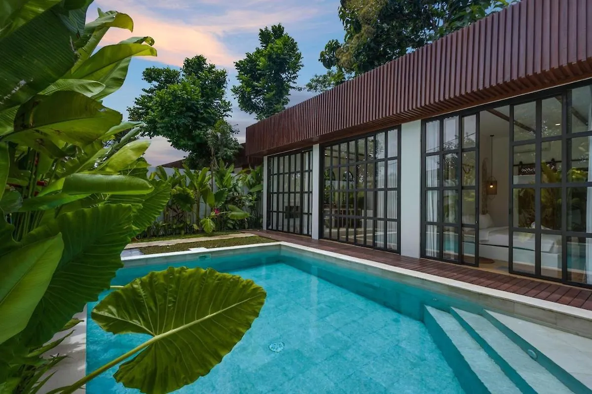 Mediterranean 2Br Villa Ellure Ember With Pool & Lush Garden Jimbaran